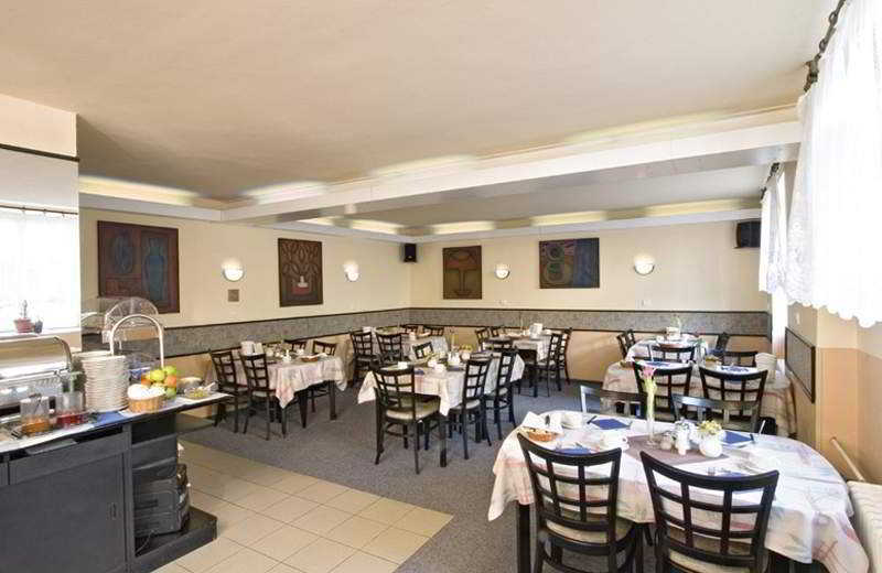 Hotel Stirka Praga Restaurante foto